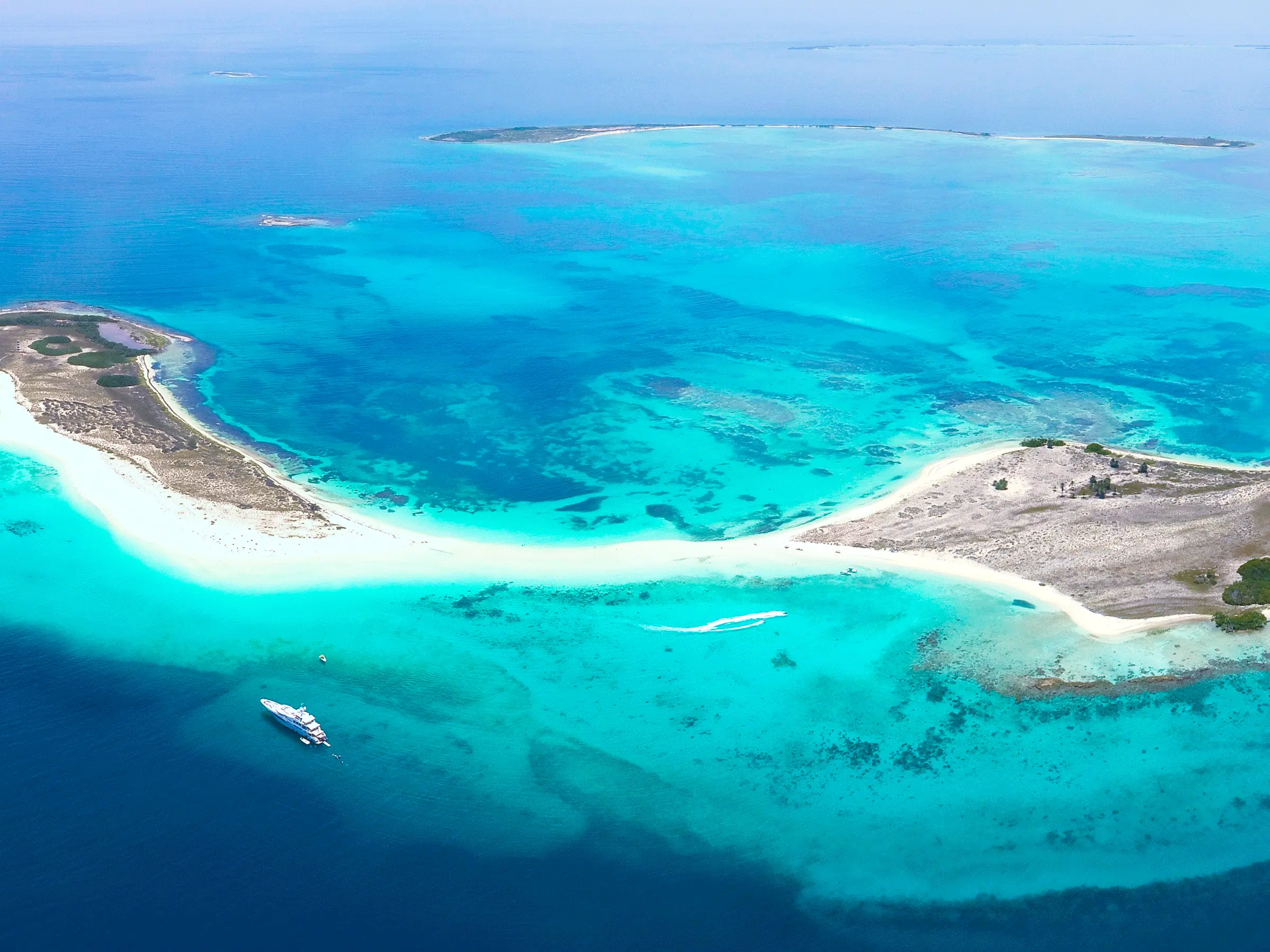 Los Roques Island Hopping