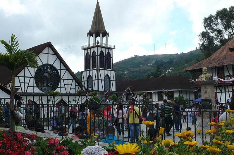 Venezuelan Food Guide: Must-Try Dishes for Every Traveler